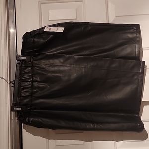 Faux leather Bar III faux wrap mini skirt Size Large NWT